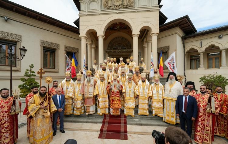 Πολυαρχιερατικό συλλείτουργο στο Βουκουρέστι για την εορτή του Αγίου Δημητρίου του Μυροβλύτη