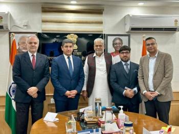 Συναντήσεις Λευτέρη Αυγενάκη με Ινδούς Υπουργούς στο Νέο Δελχί