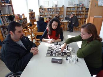 Μαθήματα σκακιού για ενήλικες από την Εύξεινο Λέσχη Ποντίων Νάουσας