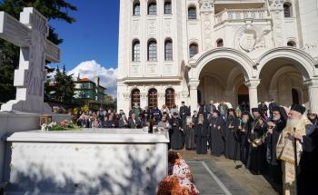 Στο Νευροκόπι της Βουλγαρίας ο Ποιμενάρχης μας κ. Παντελεήμων για το δεκαετές μνημόσυνο του μακαριστού Μητροπολίτου Νευροκοπίου κυρού Ναθαναήλ 