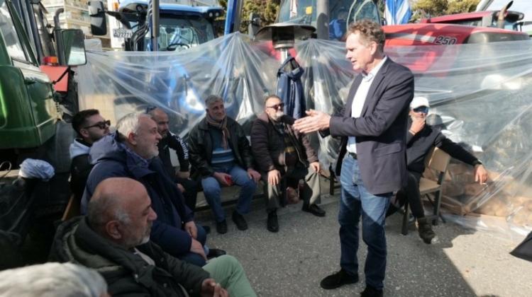 Νίκος Παπανδρέου: Απαιτείται άμεση λύση στα προβλήματα των αγροτών - Eπίσκεψη στην Επισκοπή Ημαθίας