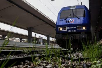 Τρένο που εκτελούσε το Έδεσσα - Θεσσαλονίκη ακινητοποιήθηκε λόγω φωτιάς στην Αλεξάνδρεια