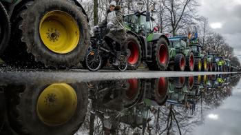 Κομισιόν για αγρότες: Οι προτάσεις για τη μείωση των επιβαρύνσεων