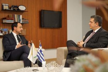 Συνάντηση Τζιτζικώστα με Χριστοδουλίδη: «Ελλάδα και Κύπρος είναι ένα - Θα συνεχίσουμε να δίνουμε τις μάχες μαζί»