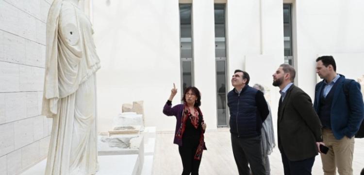 Μαργαρίτης Σχοινάς στις Αιγές: «Ο αρχαιολογικός χώρος των Αιγών αποτυπώνει απολύτως τη συλλογική ευρωπαϊκή μας συνείδηση»