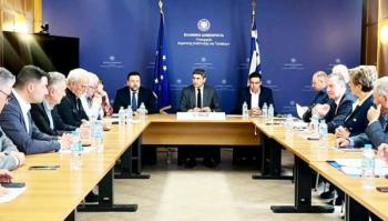 Συνάντηση Αυγενάκη – ΕΘΕΑΣ: Συγκροτείται Επιτροπή για τη δημιουργία νομοθετικού πλαισίου ενίσχυσης του συνεταιριστικού κινήματος