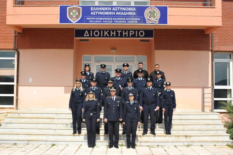 Tελετή απονομής πιστοποιητικών σπουδών σε συνολικά δέκα πέντε Αστυνομικούς στη Σχολή Αστυνομίας στο Πανόραμα Βέροιας