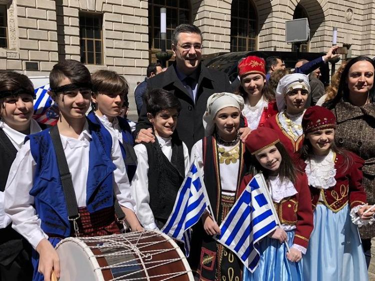 Ο περιφερειάρχης Κ.Μακεδονίας Απ. Τζιτζικώστας στις εκδηλώσεις για την εθνική επέτειο της ελληνικής επανάστασης στη Ν.Υόρκη