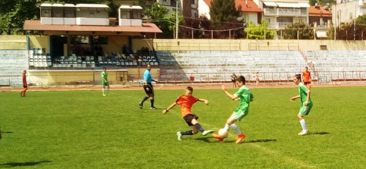 Αριστοτέλης Νάουσας-Αγροτικός Αστέρας 3-3 στο παιδικό πρωτάθλημα ΕΠΣ Ημαθίας