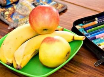 Σε φάση αξιολόγησης οι προσφορές για τους διαγωνισμούς διανομής φρούτων, λαχανικών και γάλακτος στα σχολεία 