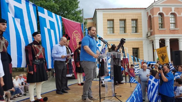 Συλλαλητήριο στη Βέροια : «Όχι στην παραχάραξη της ιστορίας, μην ξεπουλάτε το όνομα της Μακεδονίας»