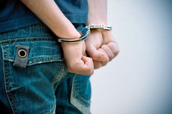 Σύλληψη 20χρονου στη Βέροια για κατοχή σιδερογροθιάς