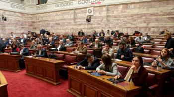 Οι βουλευτές του ΣΥΡΙΖΑ…βαθμολογούν τους υπουργούς!