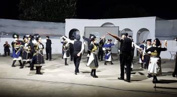 «Πάει καιρός» : Μια υπέροχη παράσταση,αφιερωμένη στις μουσικές παραδόσεις του Ρουμλουκιού!