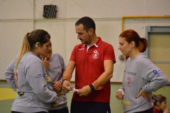 Γυναικείο τμήμα Handball Φιλίππου Βέροιας : ανανέωση συνεργασίας με Δημήτρη Τσικίνα