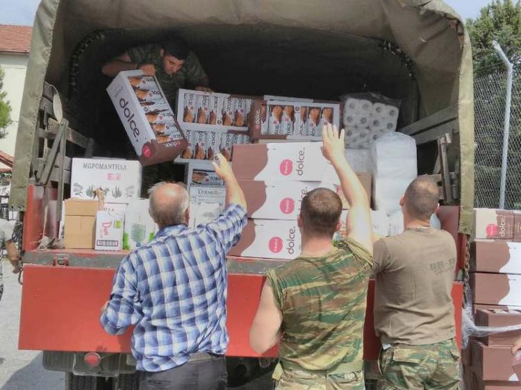 Συγκέντρωση τροφίμων στο Στρατιωτικό Πρατήριο Βέροιας από το Πολιτικό Προσωπικό ΥΕΘΑ Κ. Μακεδονίας